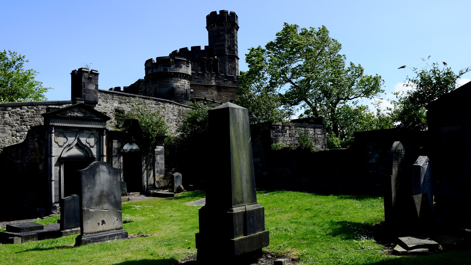Ein alter Friedhof mitten in Edinburgh